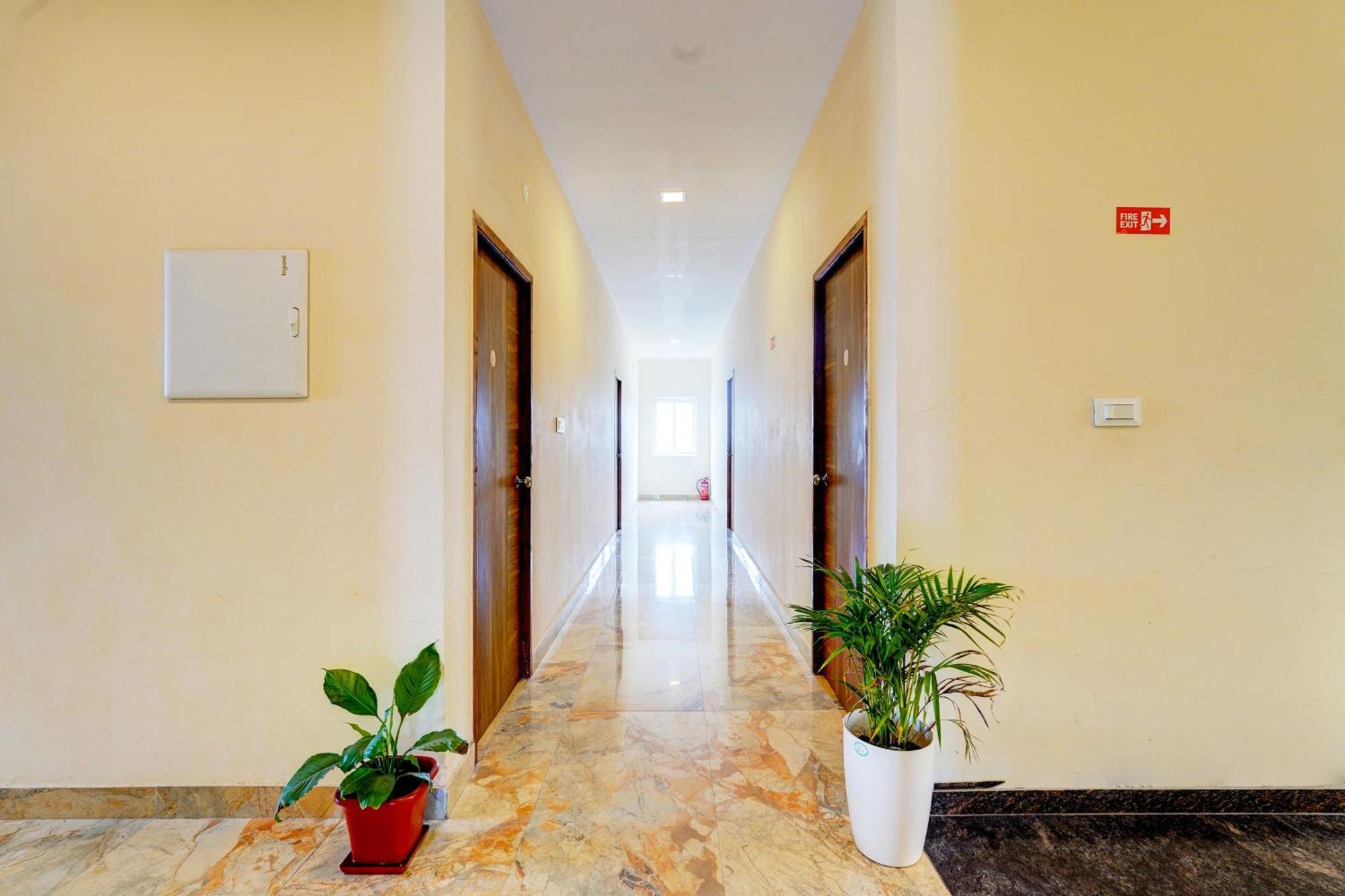 Super O Sriperambadhur Formerly Radha Residency
